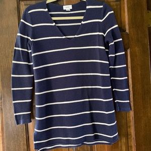Old navy tunic length sweater